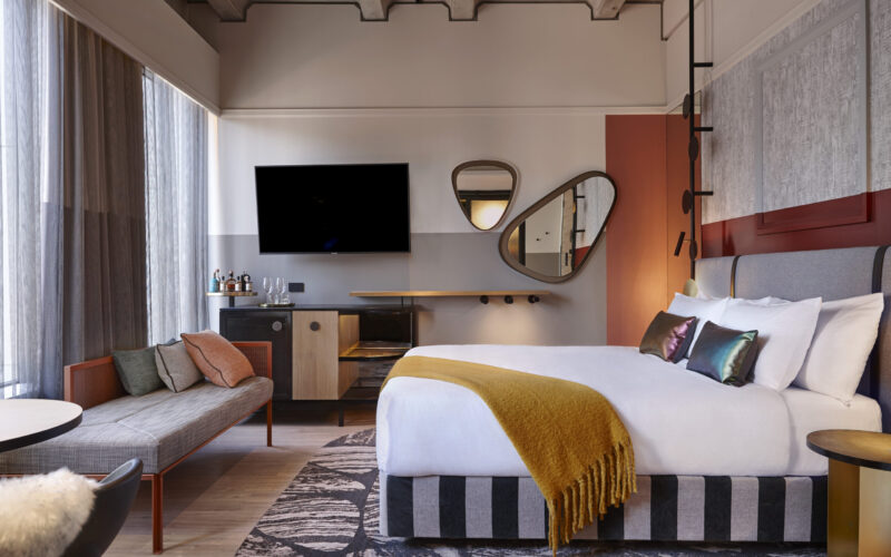 QT Auckland - QT King QT Auckland - QT King