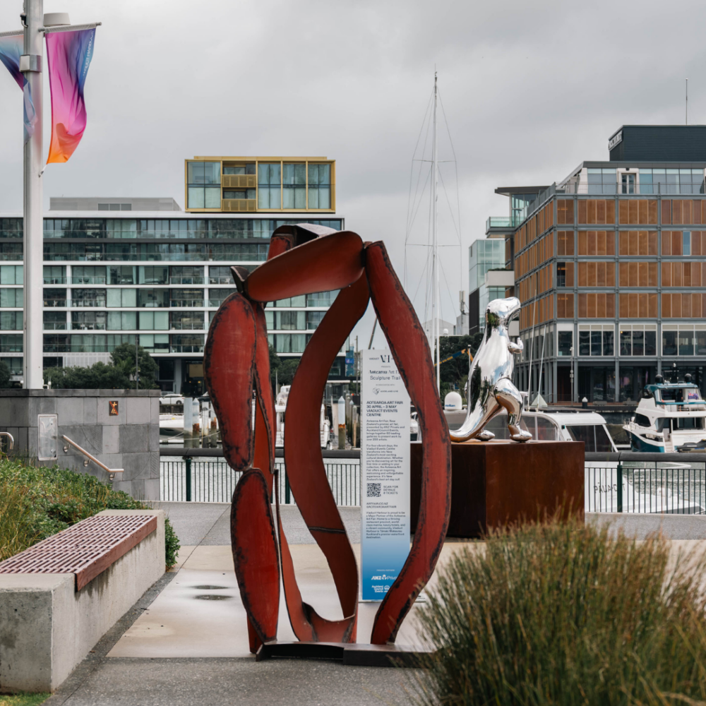 Jmaes Roger Jmaes Roger